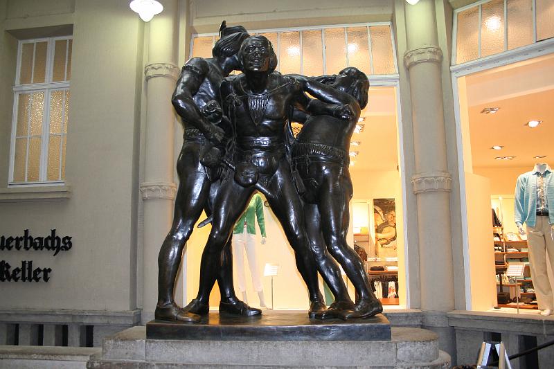a - Leipzig (13).JPG - Visite de Leipzig - Faust de Goethe.